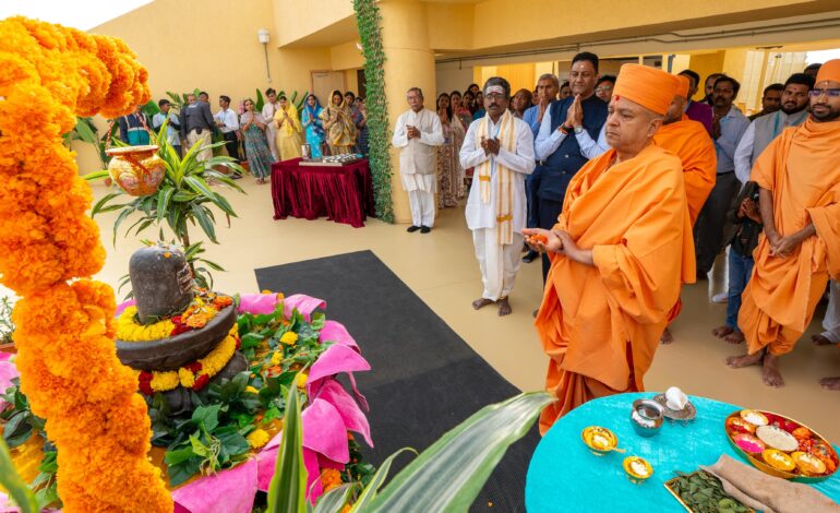 11,000 devotees from the UAE visited the BAPS Hindu  Mandir in Abu Dhabi to celebrate Maha Shivratri.