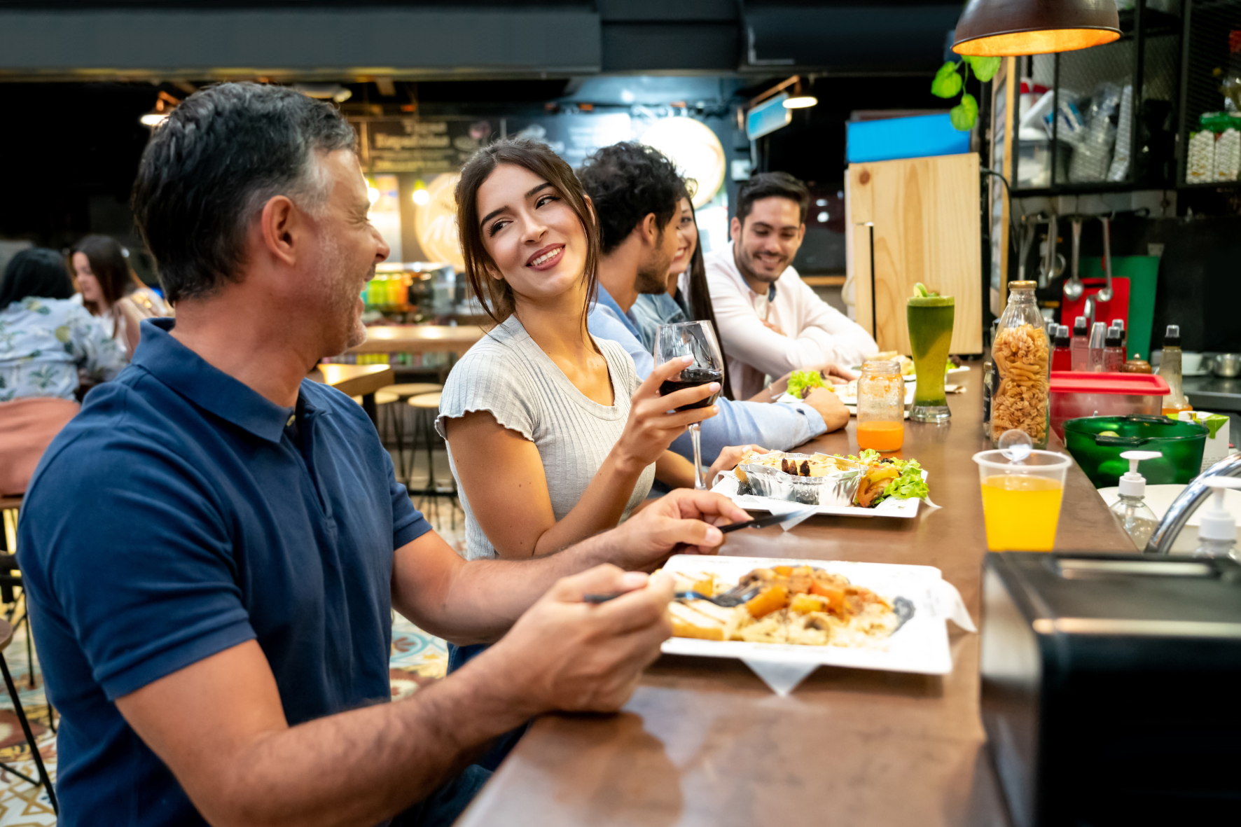 Navigating Ramadan in the UAE: A Guide for Non-Muslim Expatriates