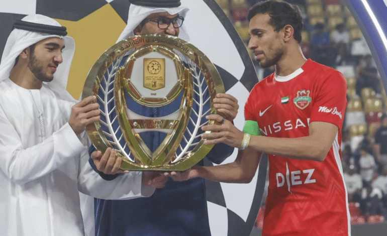 Sheikh Mohamed Honors Shabab Al Ahli’s Football Triumph