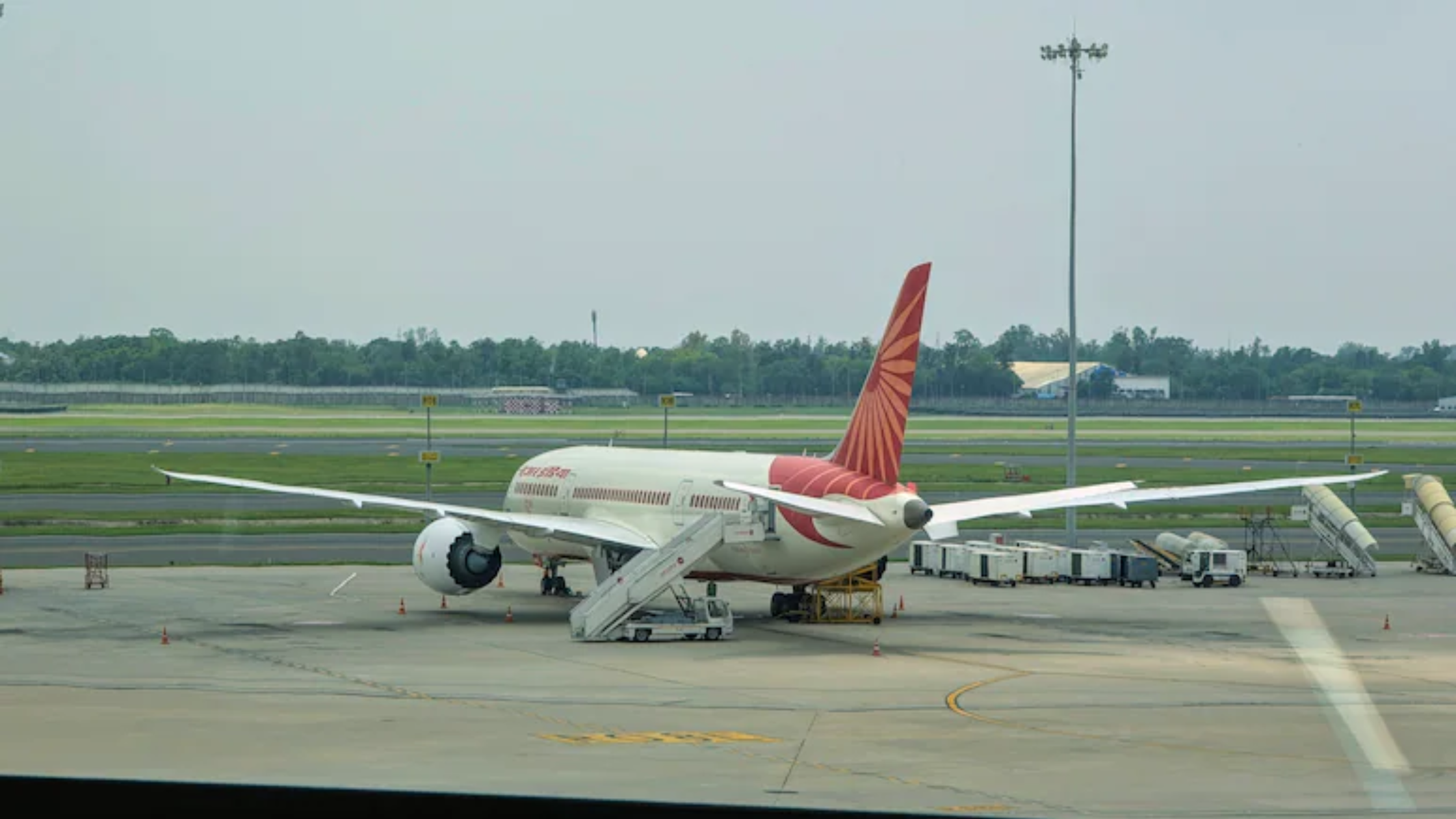 Air India Dreamliner Diversions Raise Safety Alarm