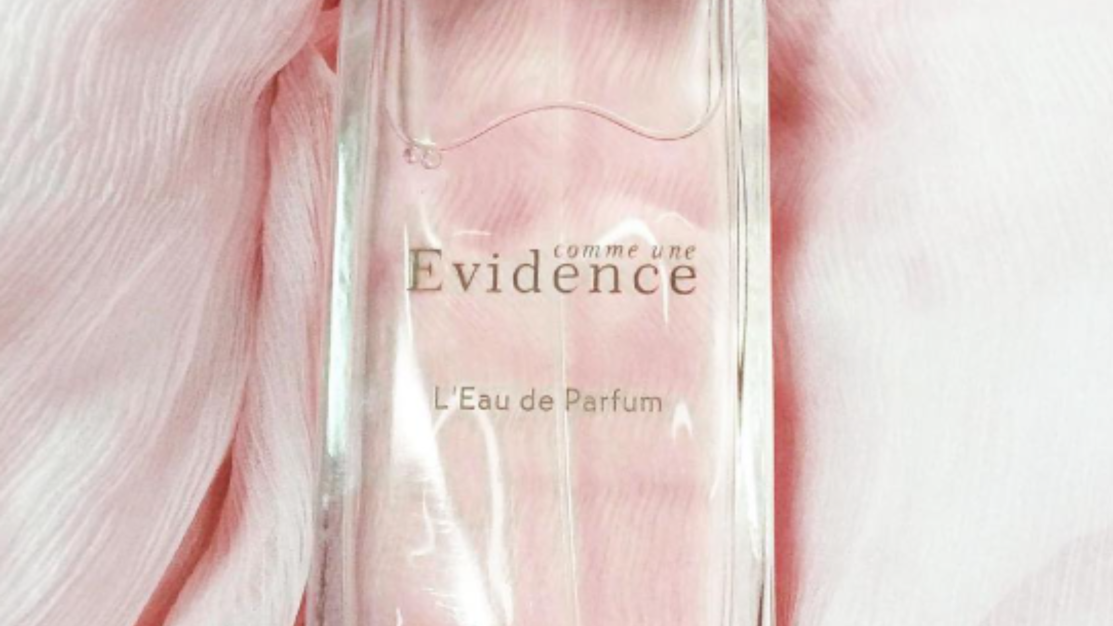 Image source: Official account of @Yves Rocher Comme Une Evidence