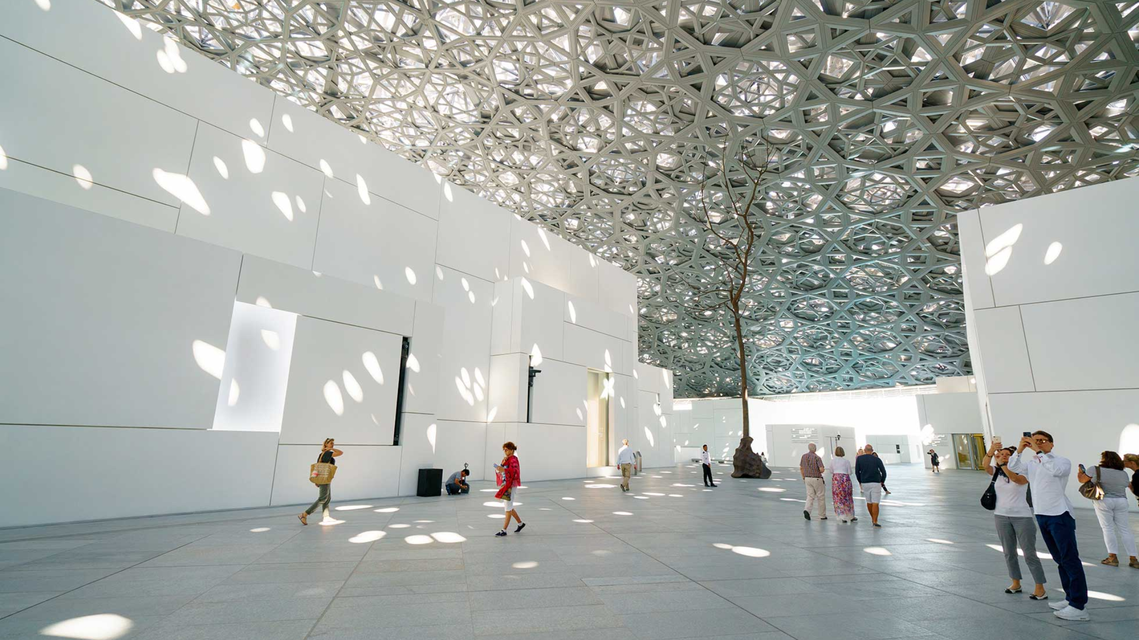 Image source: Official account of @Louvre Abu Dhabi