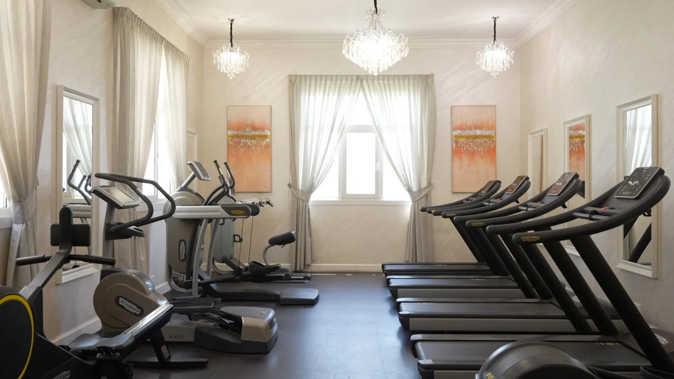 Image source: Official account of @Home Fitness For Ladies LLC