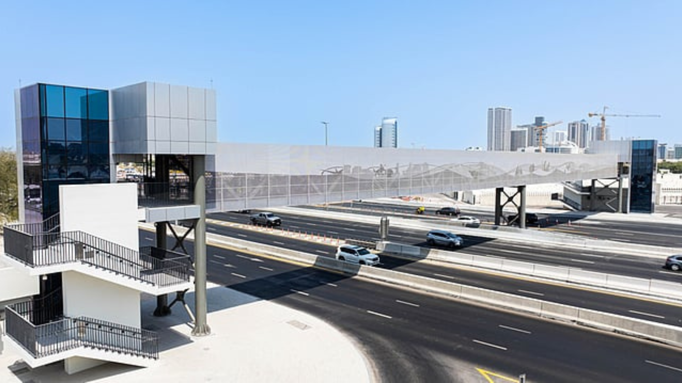 Dubai RTA Expands Pedestrian Bridges for Safety and Vision 2030