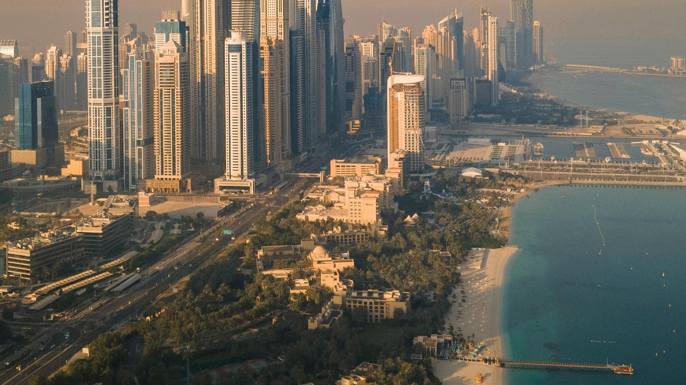 Secret Beaches in Dubai: Al Sufouh vs Black Palace Guide