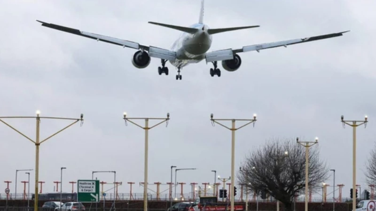 Heathrow T3 2025 Pepper-Spray Attack Disrupts Travel