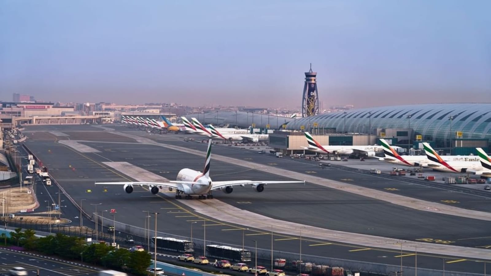 Dubai Flights Hit by UAE Storms, Causing Widespread Delays