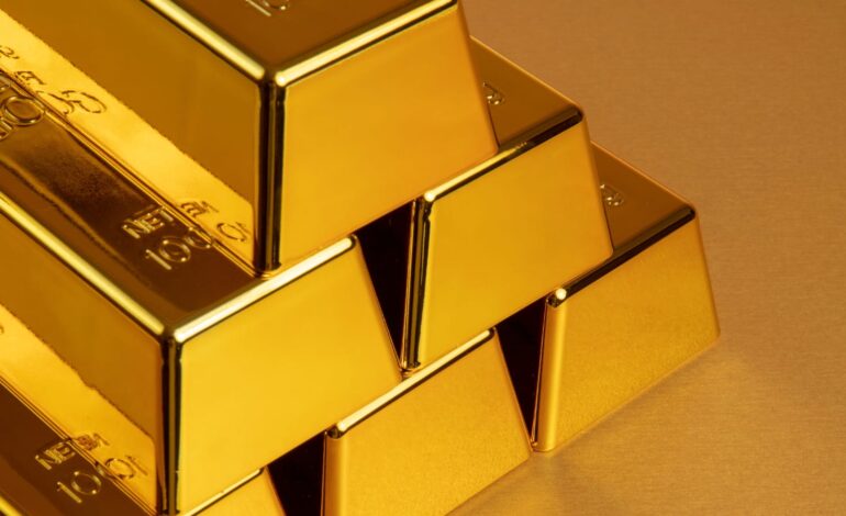 Dubai Gold Prices Fall After Record High Rally