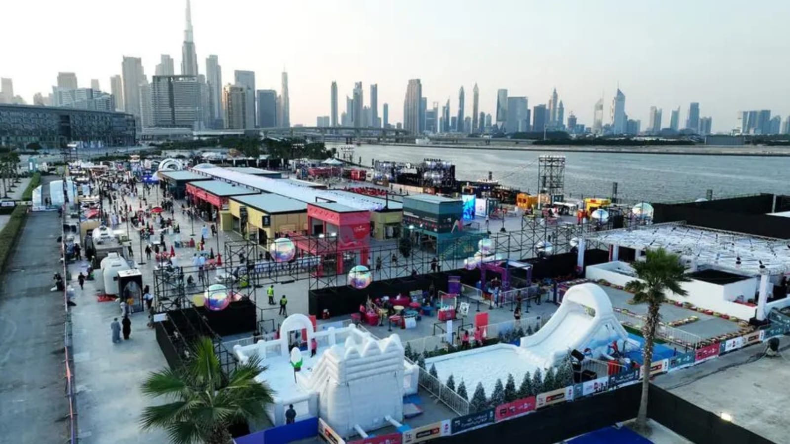e& MOTB Outdoor Market Returns to Dubai