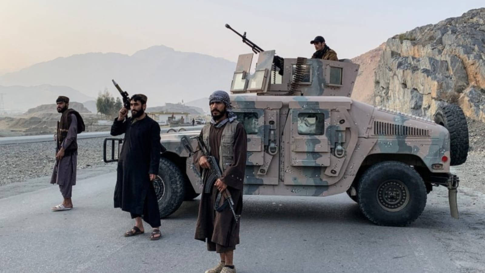 Taliban Border Clashes Intensify Pakistan-Afghanistan Tensions