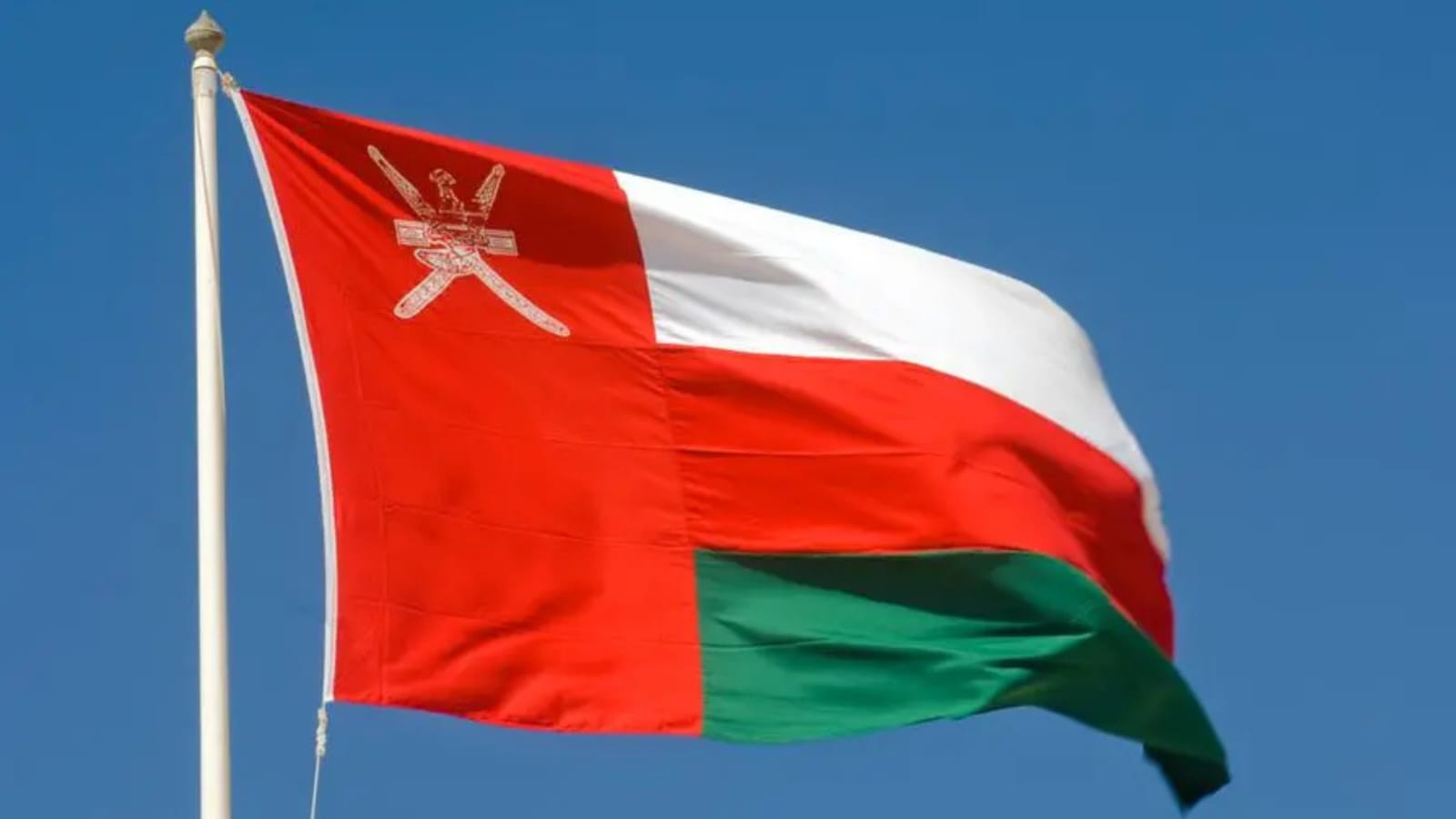 Omani Citizens Return Safely from Iran and GCC Countries