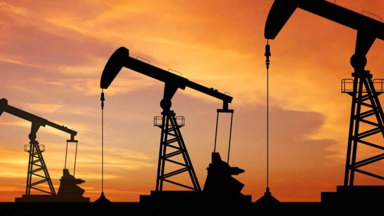 Oil Price Surge Iran Attacks Threaten Global Oil Supply Routes